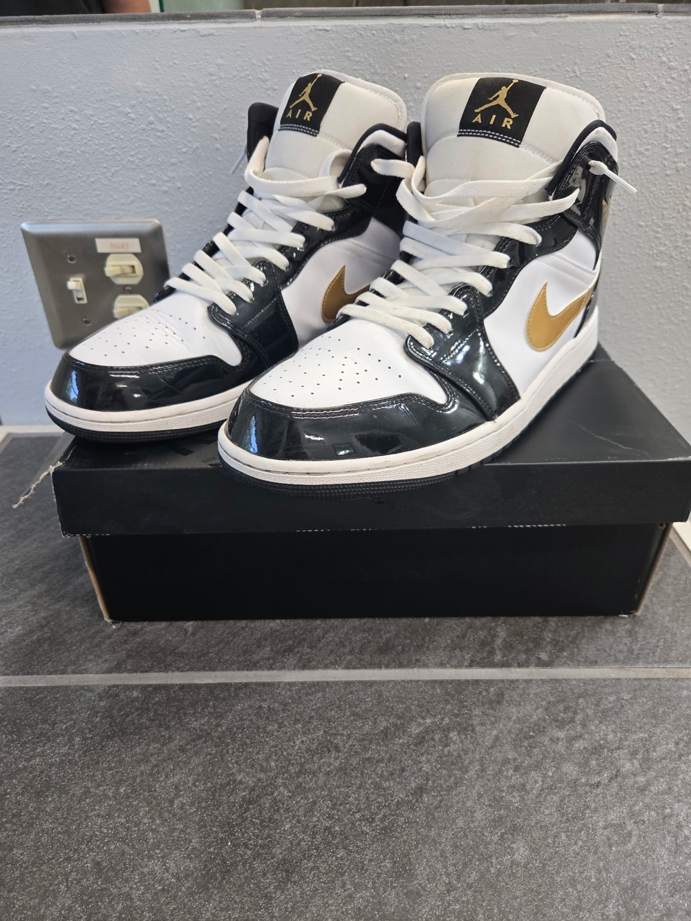 Nike Air Jordan 1 Mid White Black Gold Men's Sneakers